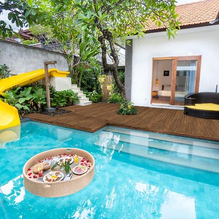 La Mira Villa Seminyak By Ini Vie Hospitality Kerobokan  Ngoại thất bức ảnh