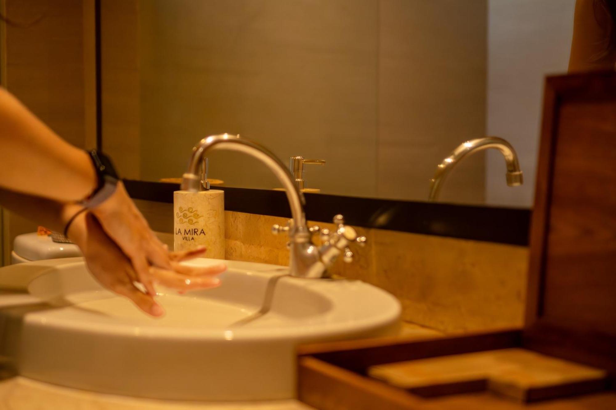 La Mira Villa Seminyak By Ini Vie Hospitality Kerobokan  Ngoại thất bức ảnh